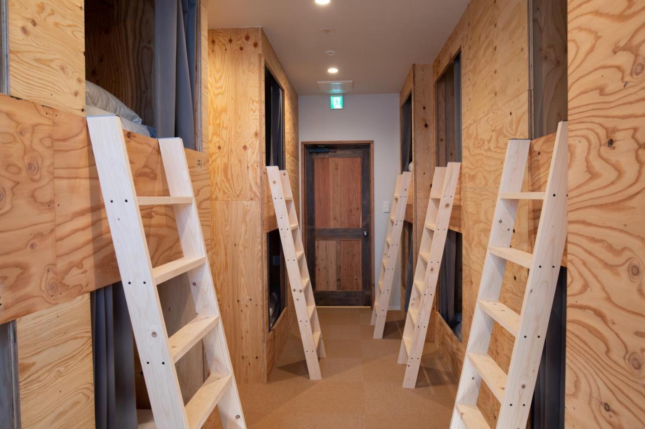 Guesthouse Akicafe Inn Hiroshima Exterior photo